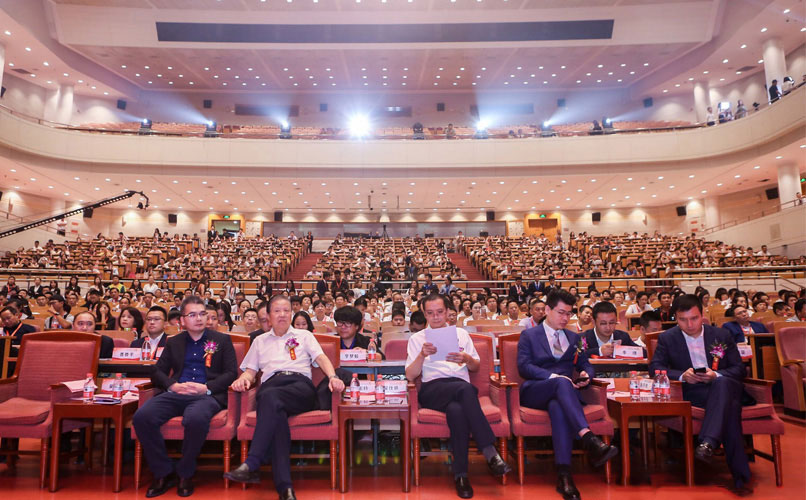 第五屆中國(guó)行業(yè)影響力品牌峰會(huì)場(chǎng)