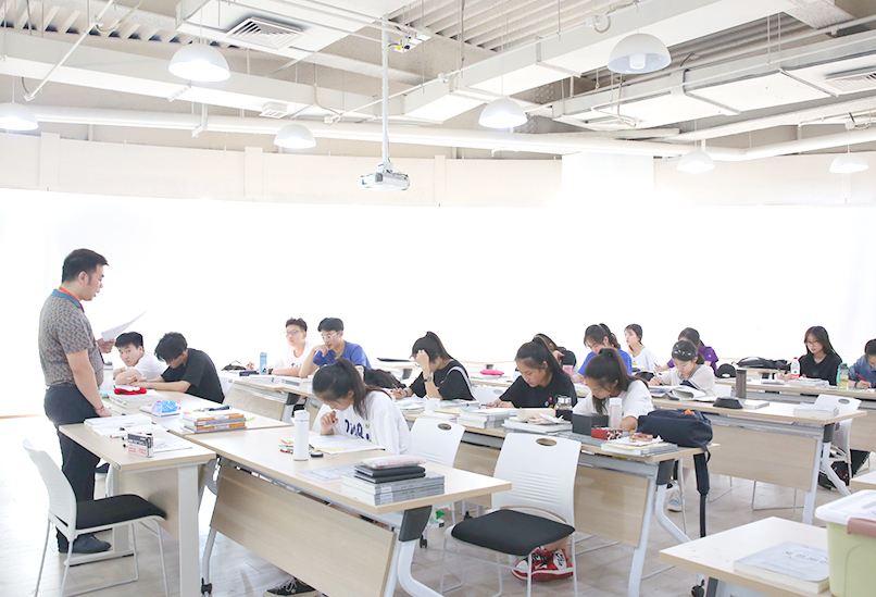 舞蹈培訓(xùn)班文化課地理課堂